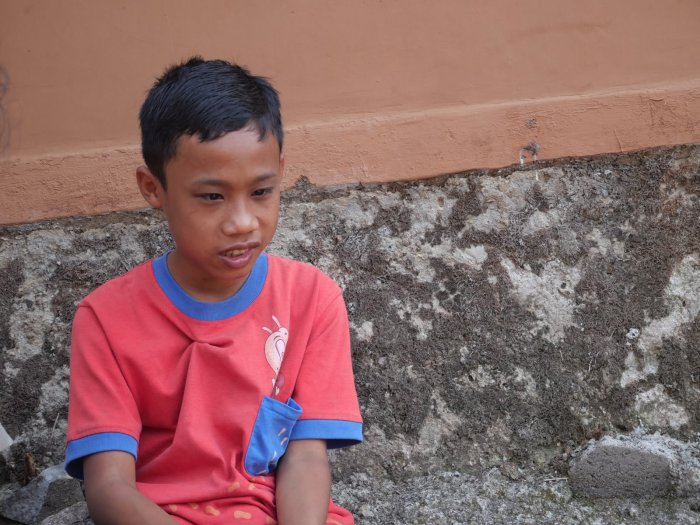 DIBULLY HINGGA PUTUS SEKOLAH, Reyal Terpaksa Jualan Es Untuk Sambung Hidup