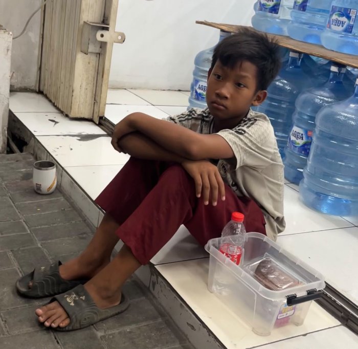 Bantu Dek Zico Rawat Ayah Sakit dan Kembali Sekolah